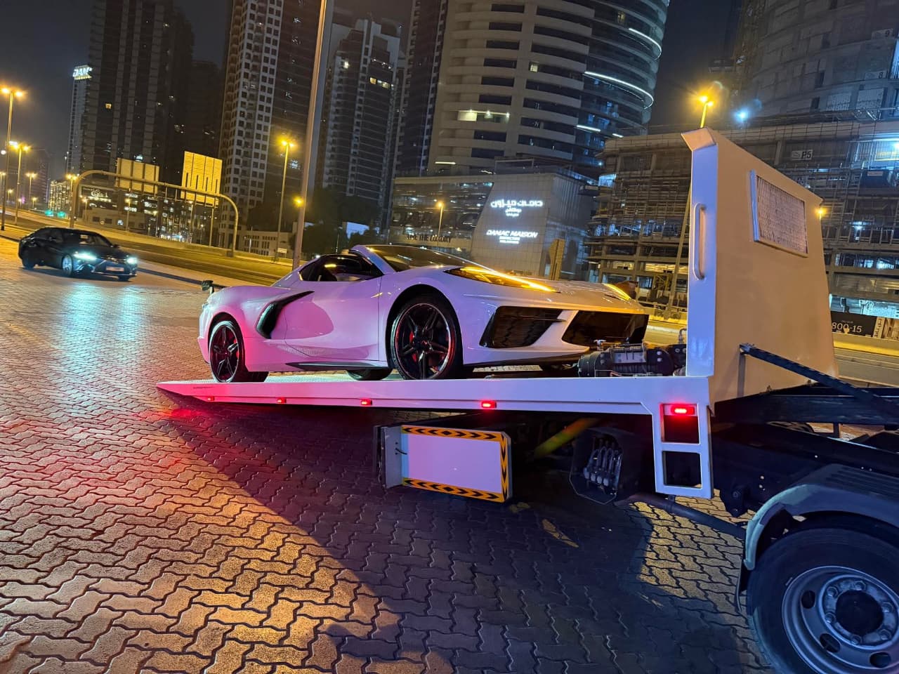 24/7 Car Recovery service in Sharjah, UAE